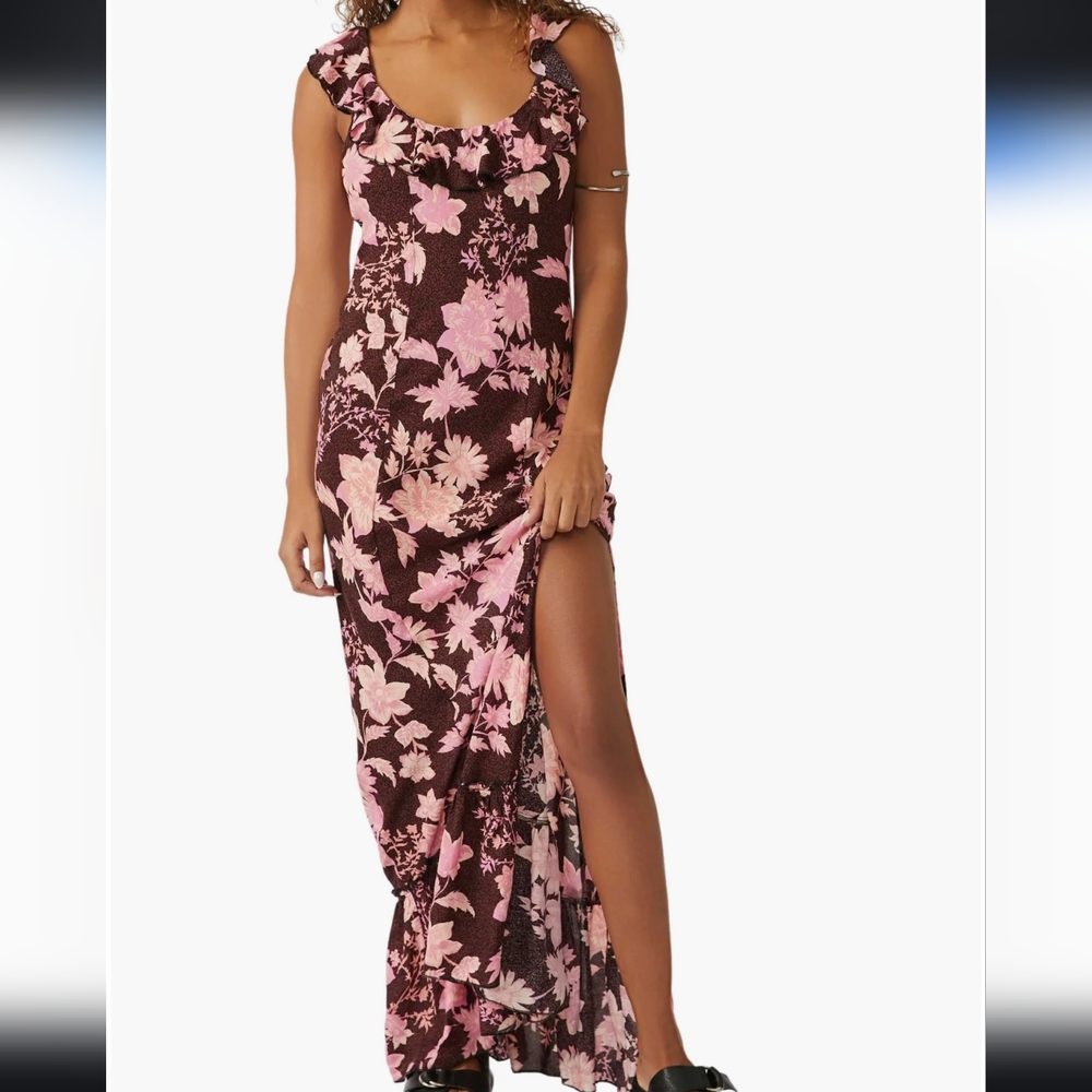New people remind me floral maxi dress size medium